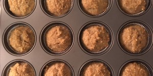 Beitragsbild des Blogbeitrags Haferflocken-Früchte-Muffins am #muffinmonday