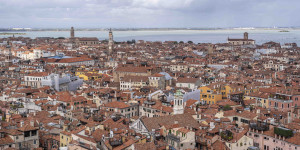 Beitragsbild des Blogbeitrags Venedig von oben …