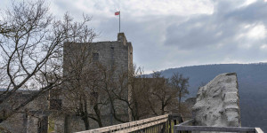 Beitragsbild des Blogbeitrags Hainburg – die Burgruine