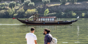Beitragsbild des Blogbeitrags Mit dem Zug ins Douro-Tal