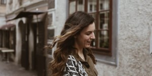 Beitragsbild des Blogbeitrags Wie Anna sich nach einem Schlaganfall mit 30 zurückkämpft – Heroine Stories
