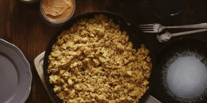 Beitragsbild des Blogbeitrags Veganes Rührei aus Tofu