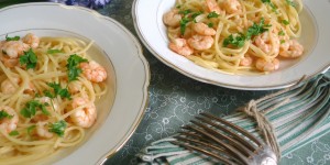 Beitragsbild des Blogbeitrags Zitronige Scampi Nudeln sind perfekt für Lauftrainingstage