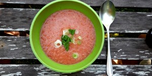 Beitragsbild des Blogbeitrags Eine kleine Ode an den Sommer – und eine kühle Gazpacho