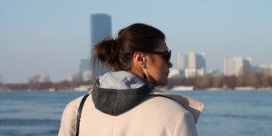 Beitragsbild des Blogbeitrags {Outfit}: Fashion Challenge – My personal Hoodie Plus Size Style