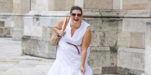 Beitragsbild des Blogbeitrags Sommer Liebe: Midi Broderie Anglaise Kleider