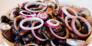 Beitragsbild des Blogbeitrags Steirischer Käferbohnensalat 