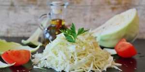 Beitragsbild des Blogbeitrags Sauerkraut und seine Benefits im Winter 