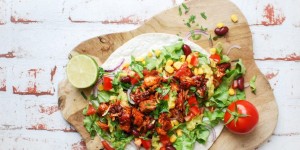 Beitragsbild des Blogbeitrags BBQ Pulled Jackfruit Wraps 