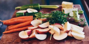 Beitragsbild des Blogbeitrags Obst und Gemüse richtig waschen 