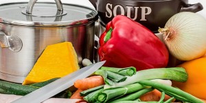 Beitragsbild des Blogbeitrags An die Löffel! – gesund mit Suppe