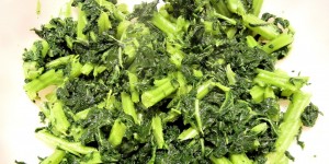 Beitragsbild des Blogbeitrags Kale Avocado Dipp