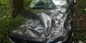 Beitragsbild des Blogbeitrags Unfallauto nach Fahrerflucht im Sennhof zurückgelassen 