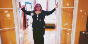 Beitragsbild des Blogbeitrags Fröhliche Weihnachten – Festliche Plus Size Looks 