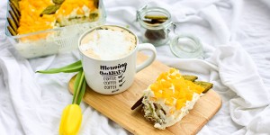 Beitragsbild des Blogbeitrags Mango-Kokosnuss-Matcha Tiramisu