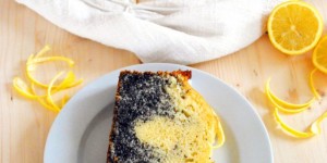 Beitragsbild des Blogbeitrags Mohn Zitronenkuchen