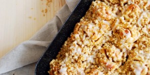 Beitragsbild des Blogbeitrags Apfelschnecken mit Nuss-Streusel
