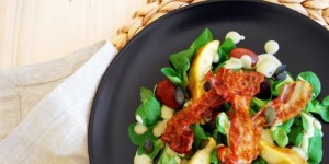 Beitragsbild des Blogbeitrags Vogerl(Feld)salat mit karamellisierten Birnen