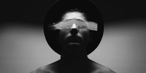 Beitragsbild des Blogbeitrags Ignoranz ablegen – So lässt du die Quelle des Leids hinter dir!