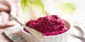 Beitragsbild des Blogbeitrags DETOX-I-LICIOUS: Veganer Rote Rüben Dip 