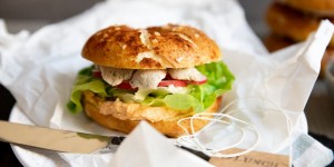 Beitragsbild des Blogbeitrags Brezel-Bagel aka Bavarian Bragel a la Moi