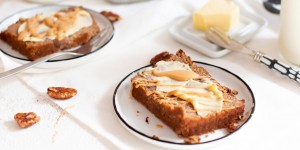 Beitragsbild des Blogbeitrags Apfel-Protein-Brot: Leckere Küchenunfälle