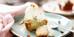 Beitragsbild des Blogbeitrags Bananenbrot-Sundaes & das ultimative Bananenbrot-Rezept 