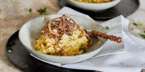 Beitragsbild des Blogbeitrags Käsespätzle mit Röstzwiebeln