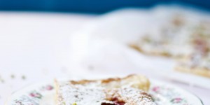 Beitragsbild des Blogbeitrags Ruck-Zuck Erdbeertarte mit Blätterteig