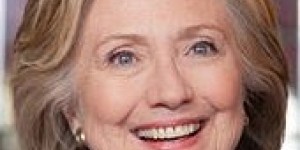 Beitragsbild des Blogbeitrags The Duran: Hillarys Außenministerium erwischt beim Versuch Diplomatenpässe an die Leiter der Clintonstiftung zu verteilen