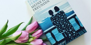 Beitragsbild des Blogbeitrags Rezension // Meine geniale Freundin von Elena Ferrante 