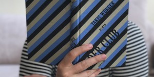Beitragsbild des Blogbeitrags Rezension // Der Club von Takis Würger