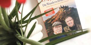 Beitragsbild des Blogbeitrags Rezension // Iny Lorentz: Die Wanderschriftsteller 