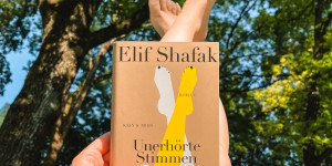 Beitragsbild des Blogbeitrags Buchclub // Leserunde zu Unerhörte Stimmen von Elif Shafak