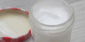 Beitragsbild des Blogbeitrags DIY Kosmetik – natürliches DEO selbstgemacht