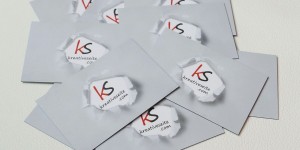 Beitragsbild des Blogbeitrags Visitenkarten gut und günstig bei Print24 * Werbung