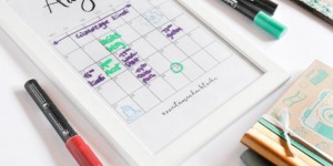 Beitragsbild des Blogbeitrags Abwaschbarer Stehkalender – DIY