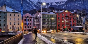 Beitragsbild des Blogbeitrags Innsbruck by night – Bild des Monats im Februar 2020