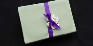 Beitragsbild des Blogbeitrags Samenbombe als Geschenk Anhänger