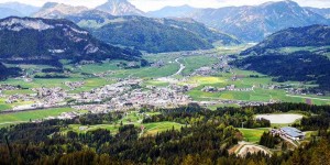 Beitragsbild des Blogbeitrags Blick ins Tal – Bild des Monats im Mai 2020