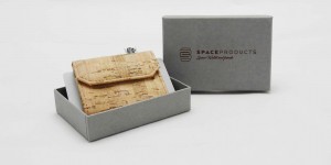 Beitragsbild des Blogbeitrags Space Wallet: Kork Mini-Geldtasche 