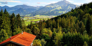 Beitragsbild des Blogbeitrags Blick nach St. Johann in Tirol – Bild des Monats im September 2020