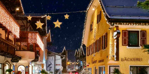 Beitragsbild des Blogbeitrags St. Johann in Tirol weihnachtlich – Bild des Monats im Dezember 2020 