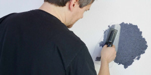 Beitragsbild des Blogbeitrags Kreative Wandgestaltung mit SILK PLASTER Flüssigtapete