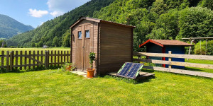 Beitragsbild des Blogbeitrags GreenAkku Solartasche: Die mobile Solaranlage