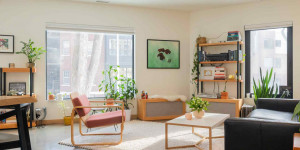 Beitragsbild des Blogbeitrags Einfache Tipps für die Wohnzimmer-Einrichtung