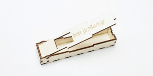 Beitragsbild des Blogbeitrags Geschenk-Box mit Fenster