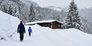 Beitragsbild des Blogbeitrags Winterwanderung zur Bacheralm – Bild des Monats im Jänner 2022
