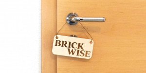 Beitragsbild des Blogbeitrags Brickwise: In Immobilien investieren für Kleinstanleger