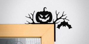 Beitragsbild des Blogbeitrags Halloween-Türbesatz 